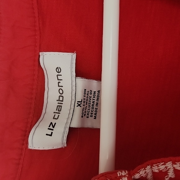 Top - Picture 2 of 3